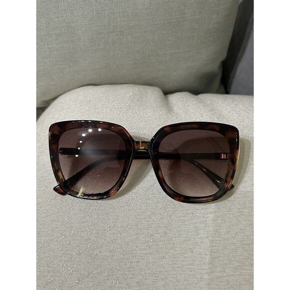 Vince Camuto Accessories - vince camuto sunglasses women Tortoise Shell VC964